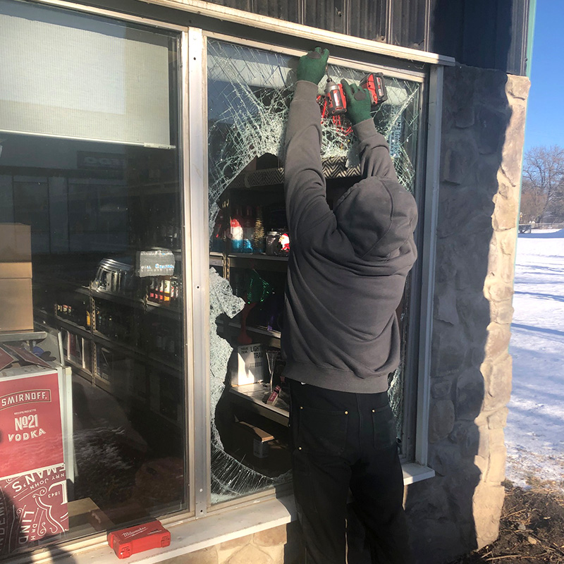 Sunset Glass Ltd. - Commercial Glass Repairs & Replacement - Innisfail, Alberta
